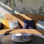 Le Tropical بورت-لا-نوفيل