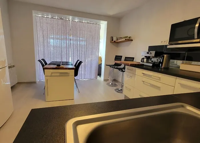 Le Tropical * Port-la-Nouvelle